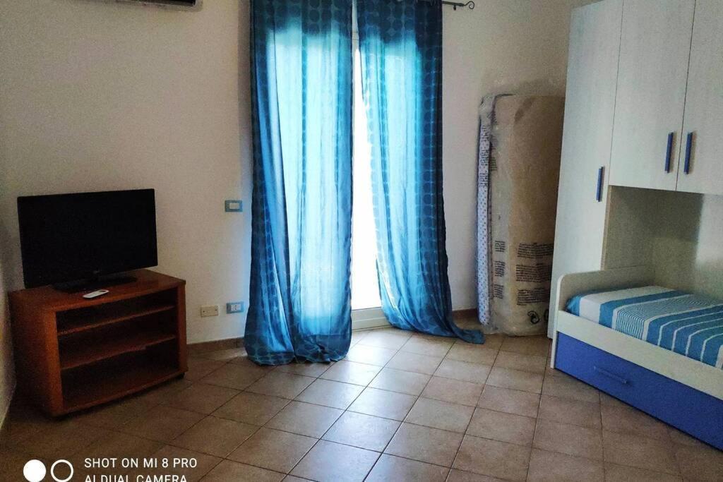 Sul Mare Con Spiaggetta Privata Vicino A Cefalu. Apartment Buonfornello Exterior photo